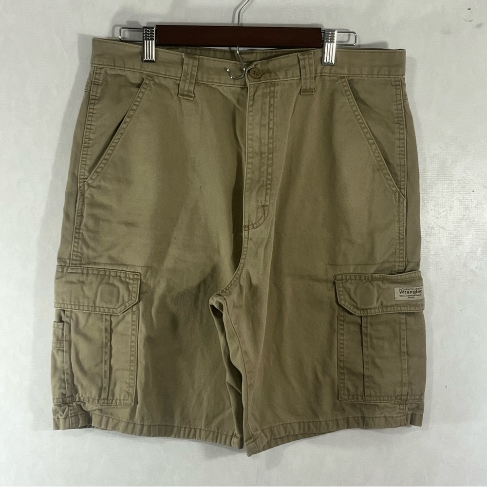 Wrangler Men's Tan Cargo Shorts